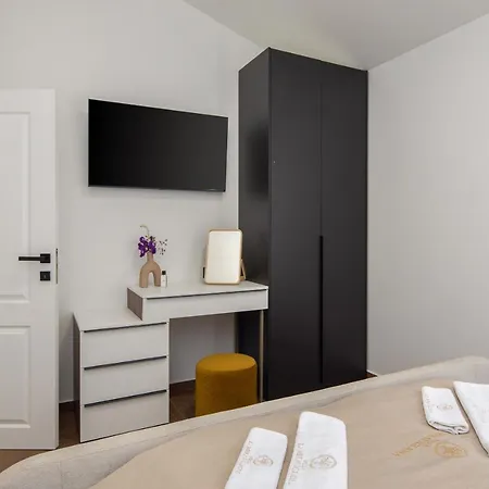 La Meravigliosa 보디체