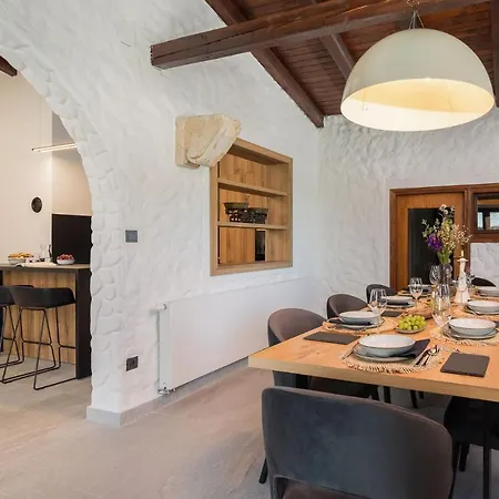 La Meravigliosa Villa *