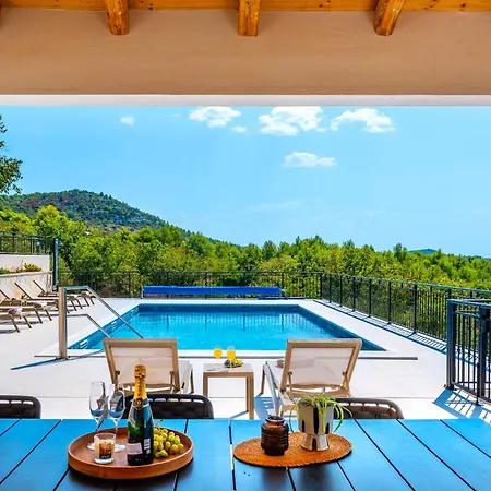 빌라 La Meravigliosa *