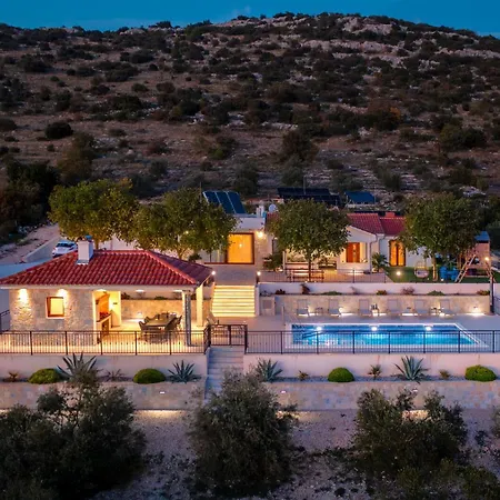 La Meravigliosa Villa *